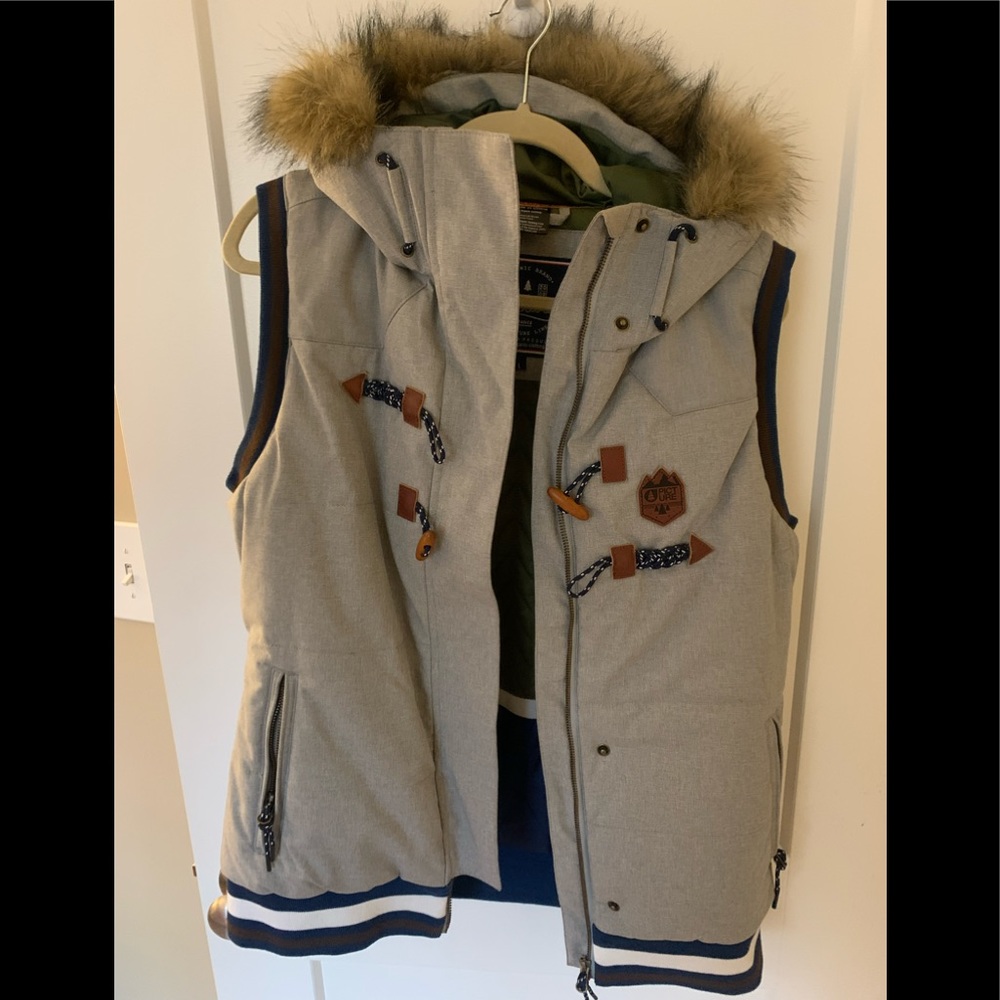 L Vest by Picture Organic Clothing